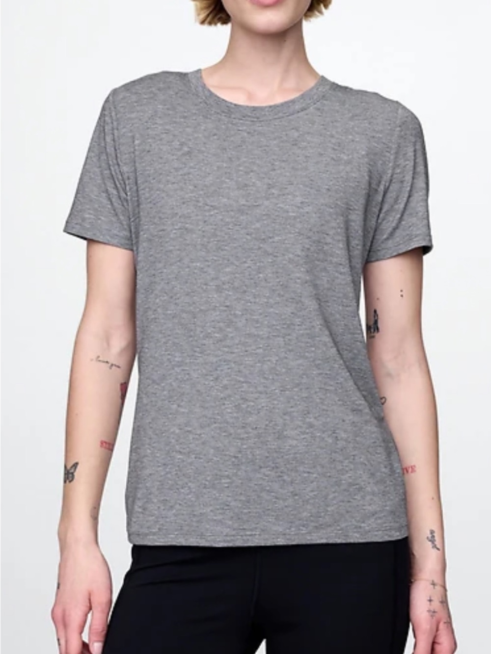 GapFit Breathe Crewneck Tee — Gray